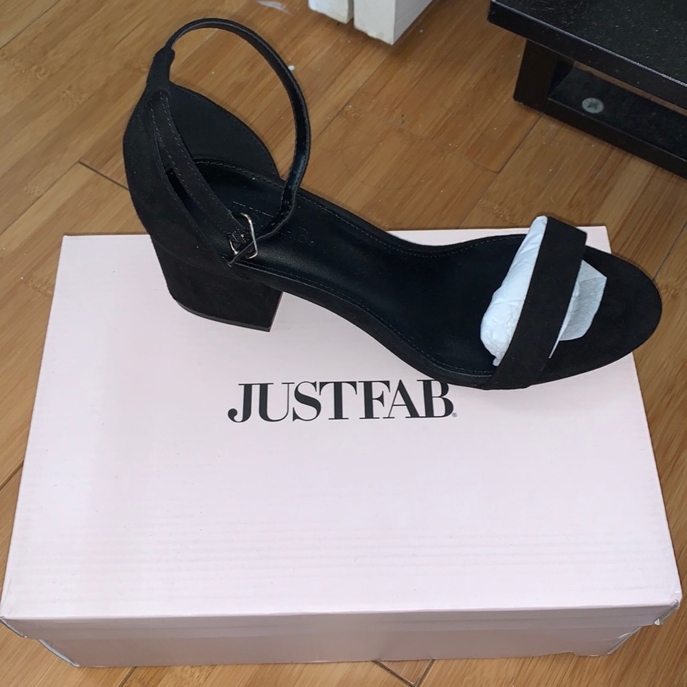 2 inch black heels
